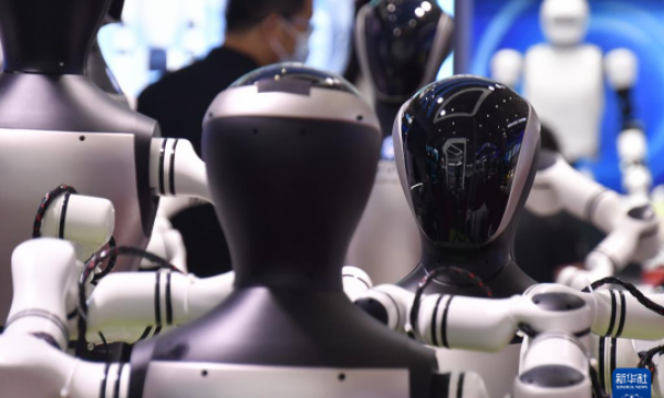 看机器人“点亮”你我的未来生活